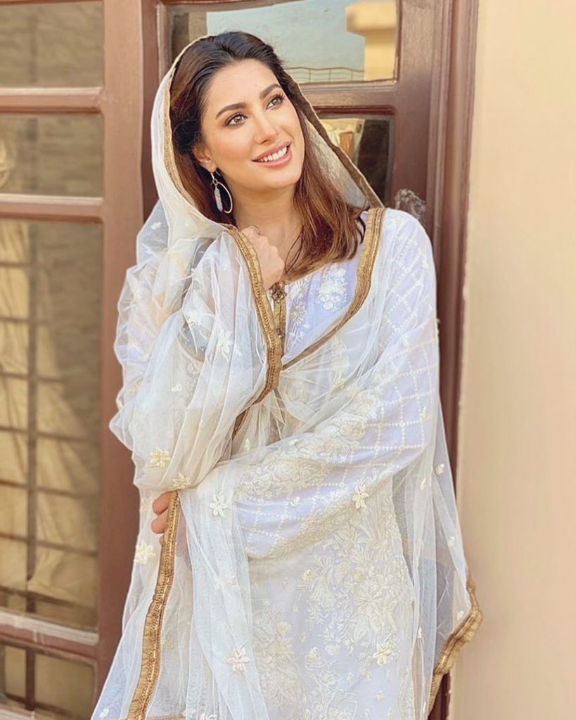 These Sharmeeli Pictures of Mehwish Hayat Will Melt Your Heart