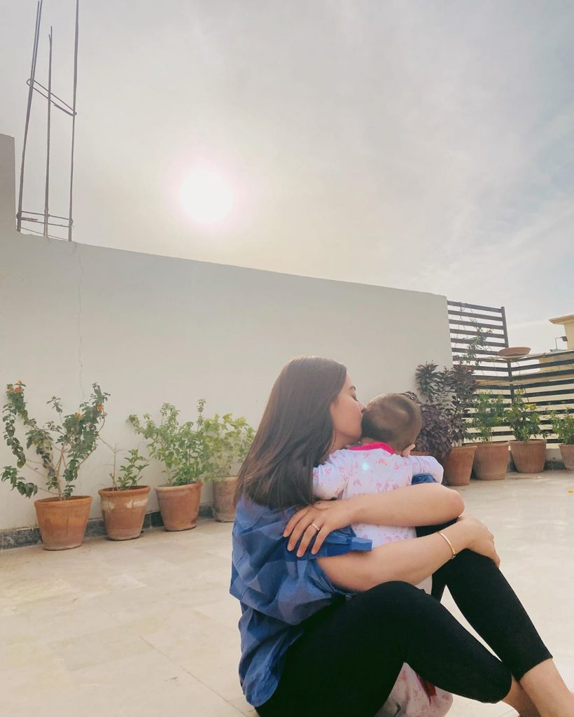 Exclusive Pictures of Minal Khan with Niece Amal
