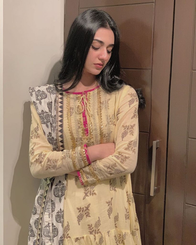 Top 30 Traditional Dresses that Sarah Khan has Worn and Looked Fabulous ...