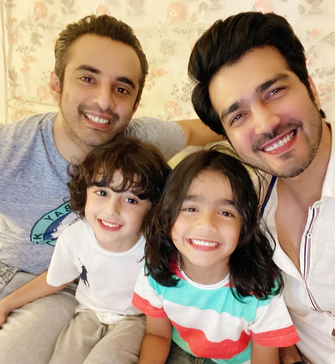 Shahzad Sheikh Latest Pictures with his Family