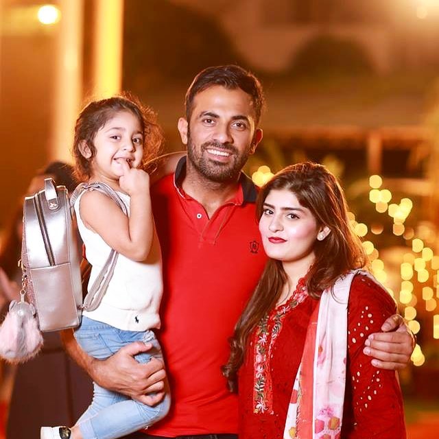 Wahab Riaz Wife - Romantic Pictures