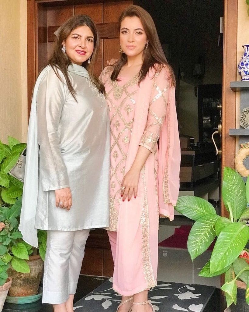 Shagufta Ejaz Introduces Her Daughters On Social Media