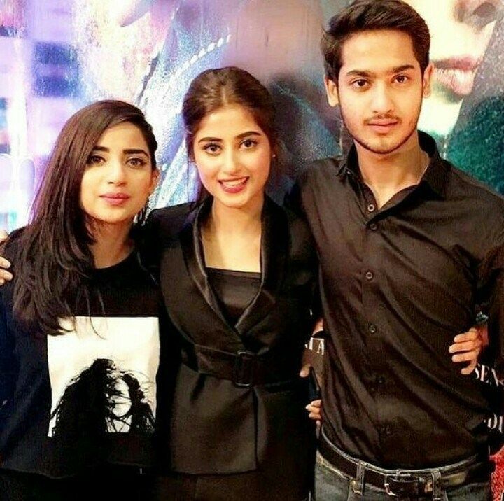 30 Look Alike Pictures of Sajal Ali and Saboor Ali