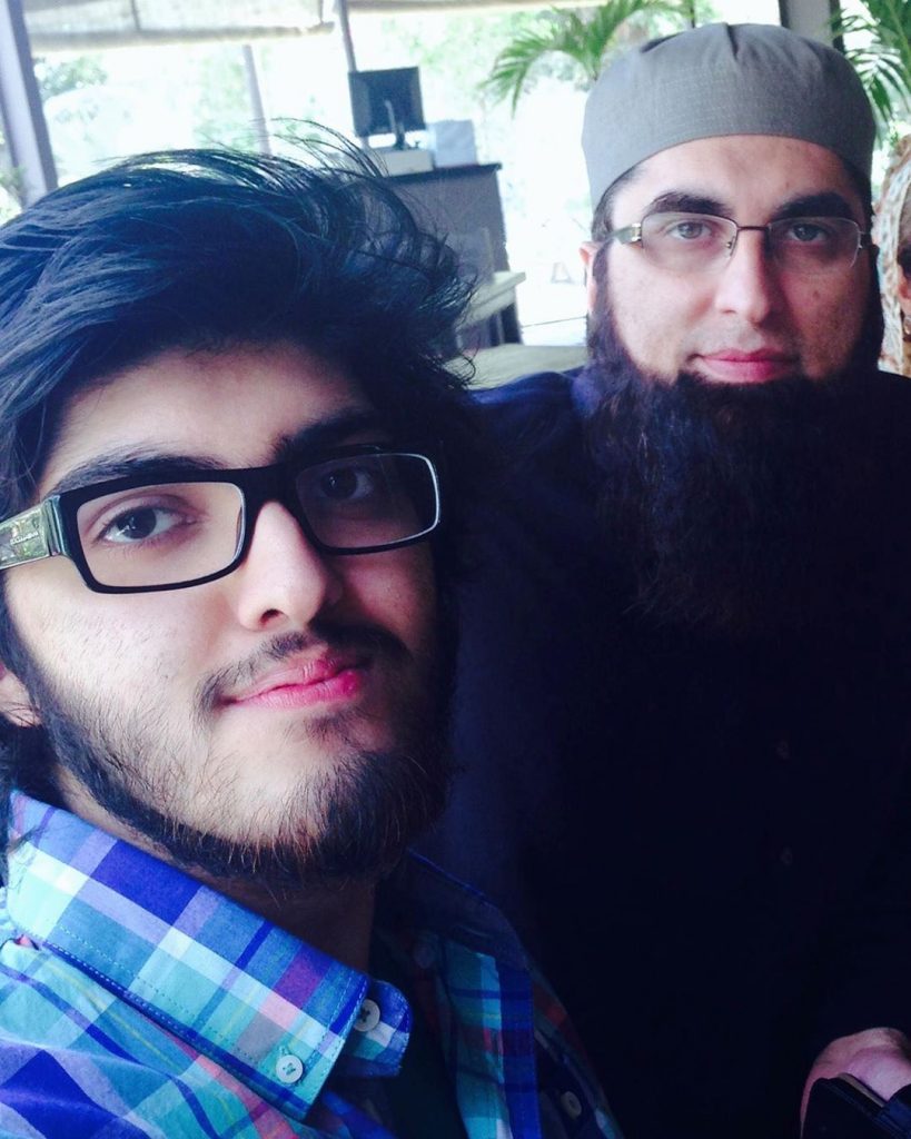 Here Is Junaid Jamshed's Room Tour