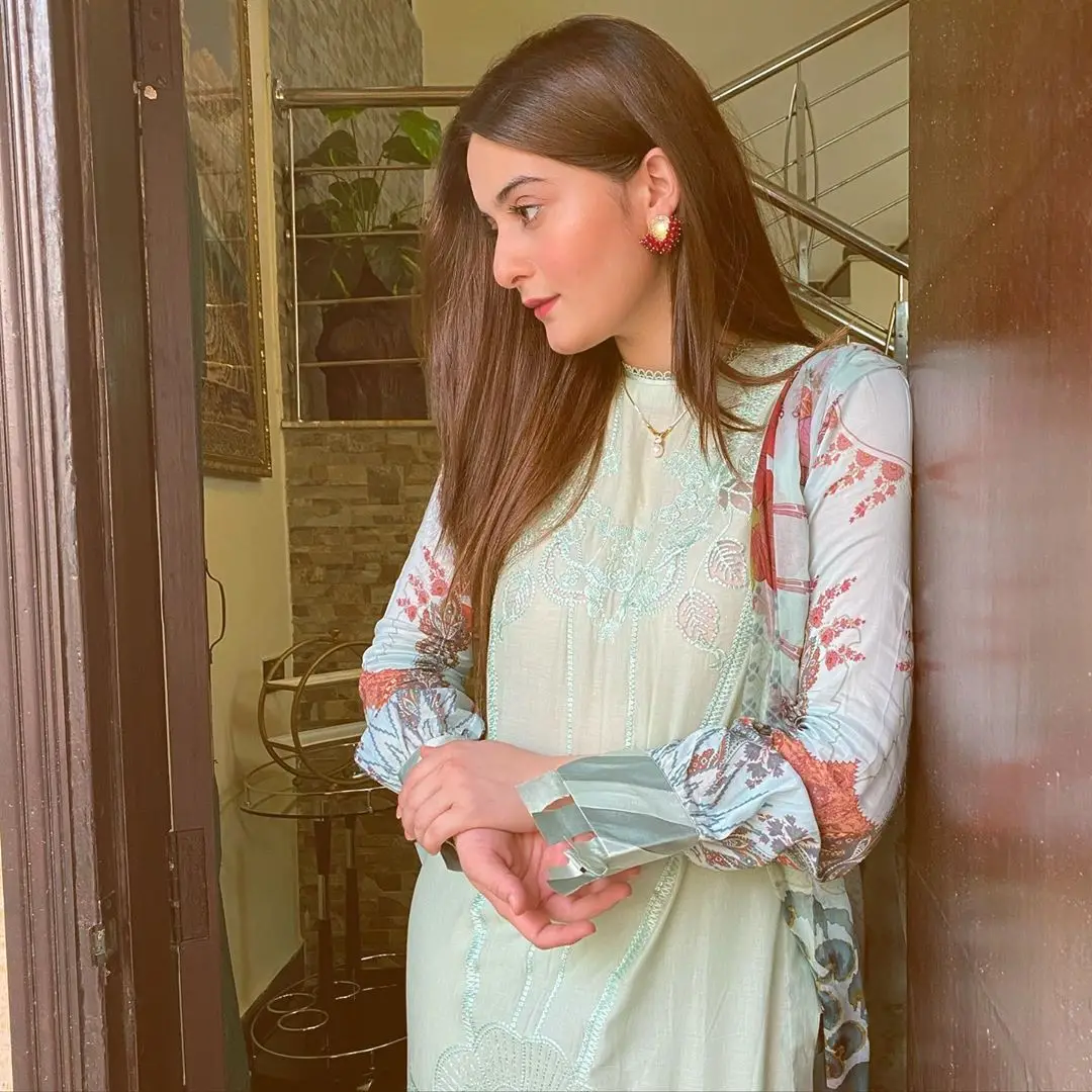 Beautiful Aiman Khan Latest Pictures from Instagram