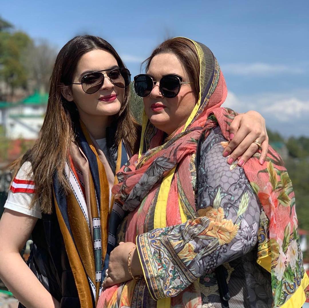 Aiman Khan and Minal Khan Celebrating their Mother’s Birthday