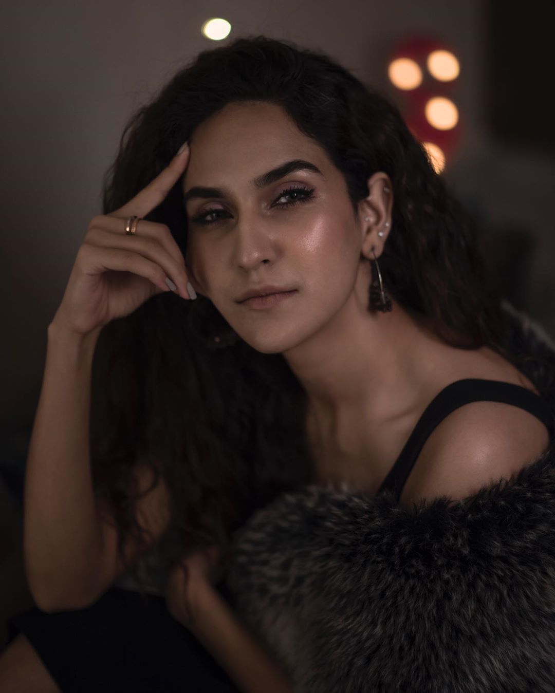 Anoushy Abbasi Latest Beautiful Pictures from Recent Shoots