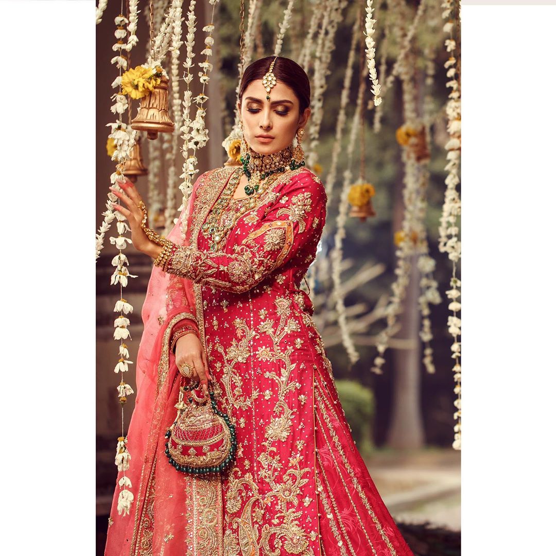 Ayeza Khan Latest Bridal Shoot for Warda Qutub Khan