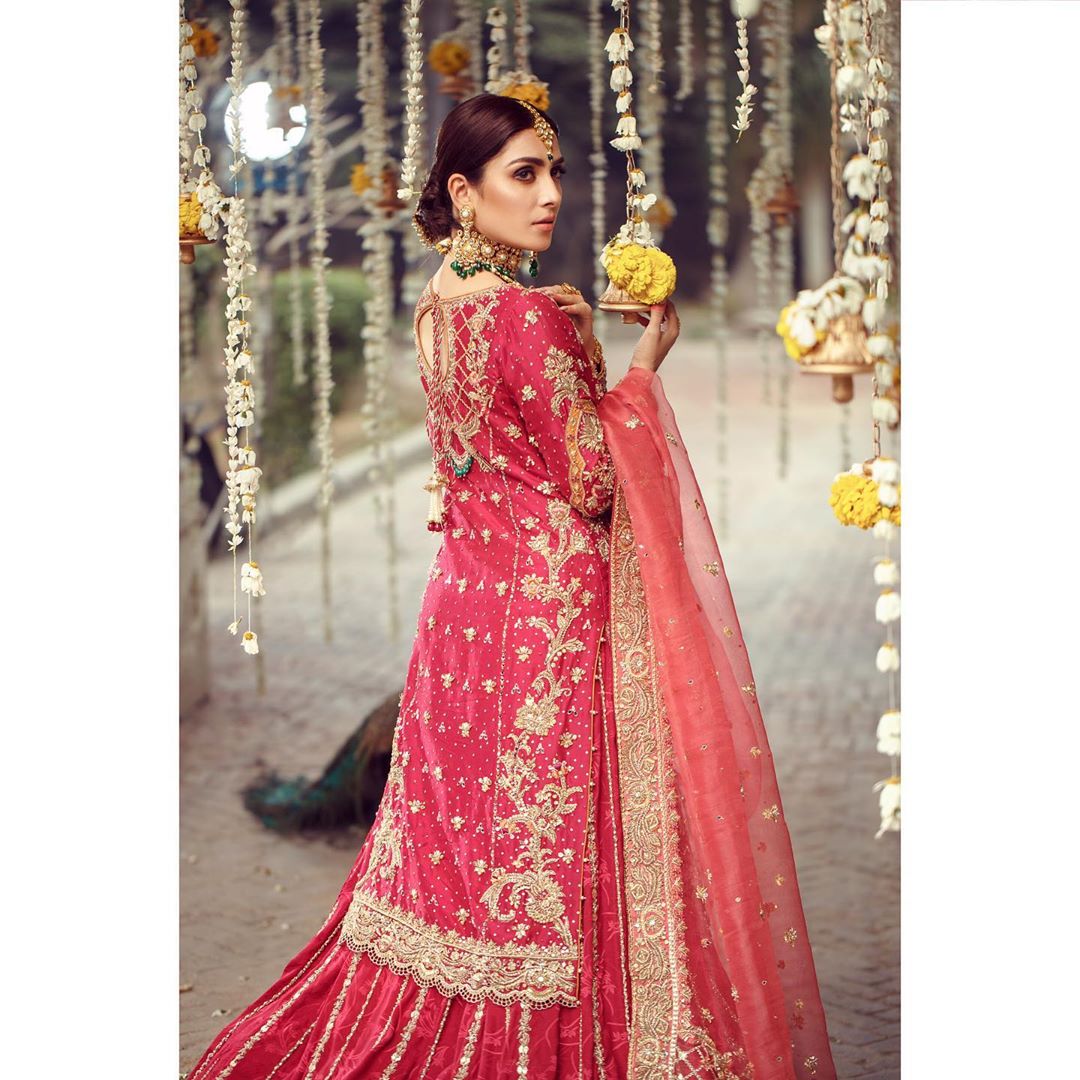 Ayeza Khan Latest Bridal Shoot for Warda Qutub Khan