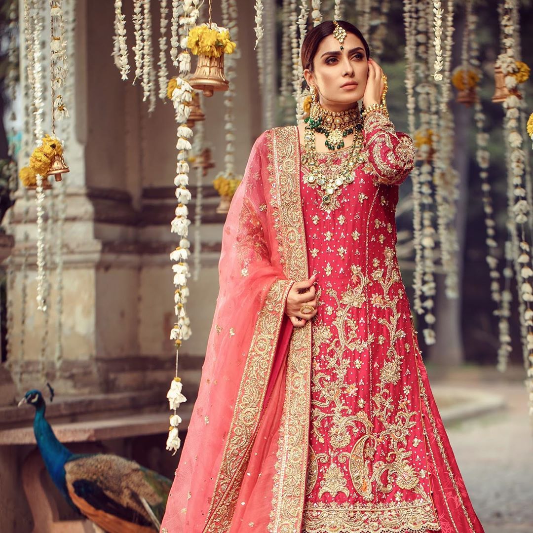 Ayeza Khan Latest Bridal Shoot for Warda Qutub Khan