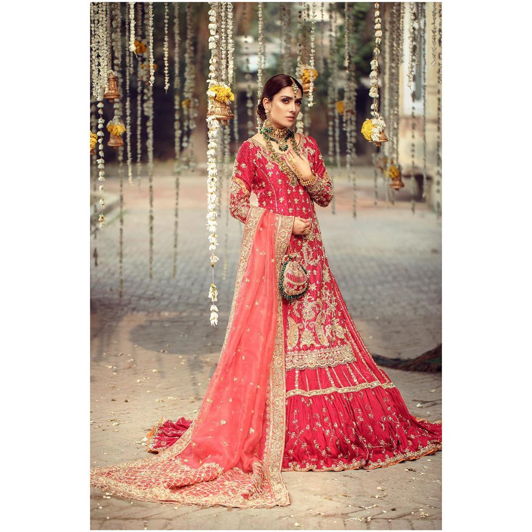 Ayeza Khan Latest Bridal Shoot for Warda Qutub Khan