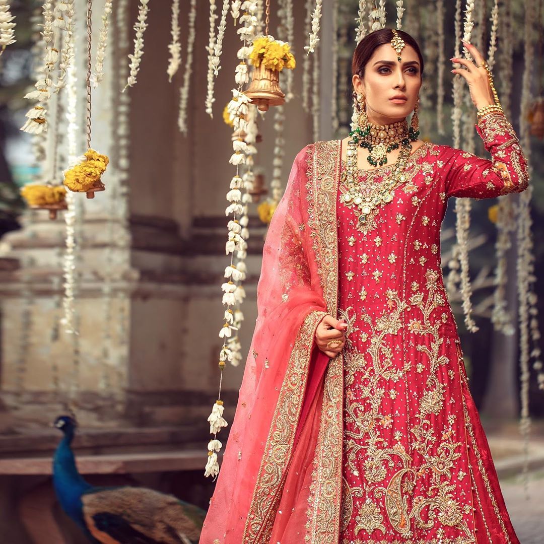 Ayeza Khan Latest Bridal Shoot for Warda Qutub Khan