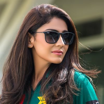 Pakistani Cricketer Kainat Imtiaz Got Engaged
