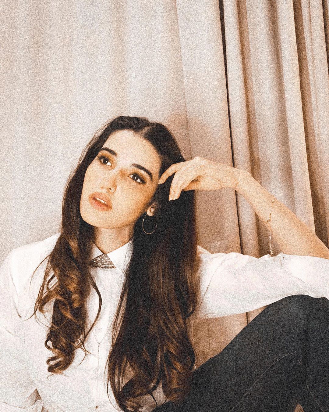 Hareem Farooq is looking Gorgeous in Her Pictures from Instagram