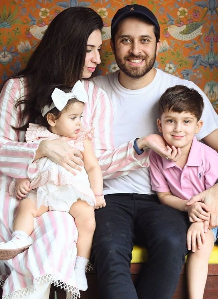 Actor Haroon Shahid with his Wife Palwashay and Kids - Latest Pictures