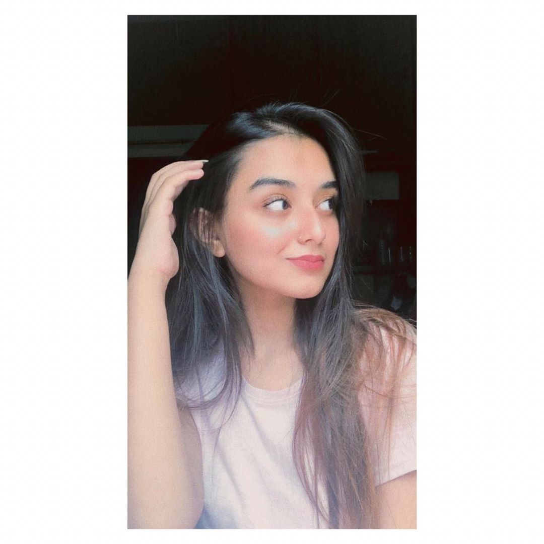 Hoorain Sabri Daughter of Late Amjad Ali Sabri - Beautiful Pictures