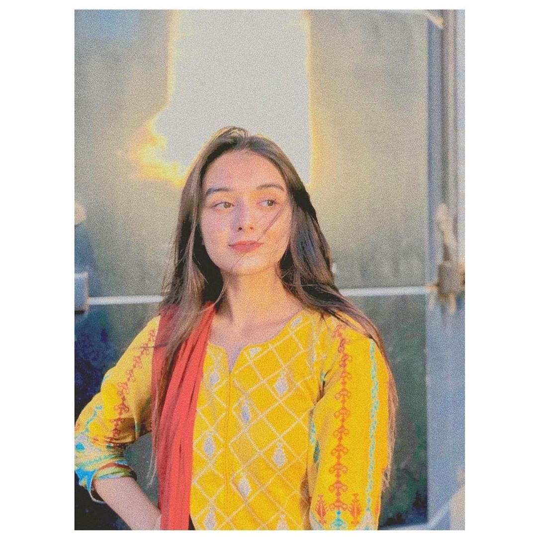 Hoorain Sabri Daughter of Late Amjad Ali Sabri - Beautiful Pictures