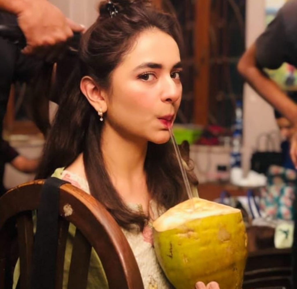 Yumna Zaidi Shared BTS Pictures From The Set Of Pyar Kay Sadqay