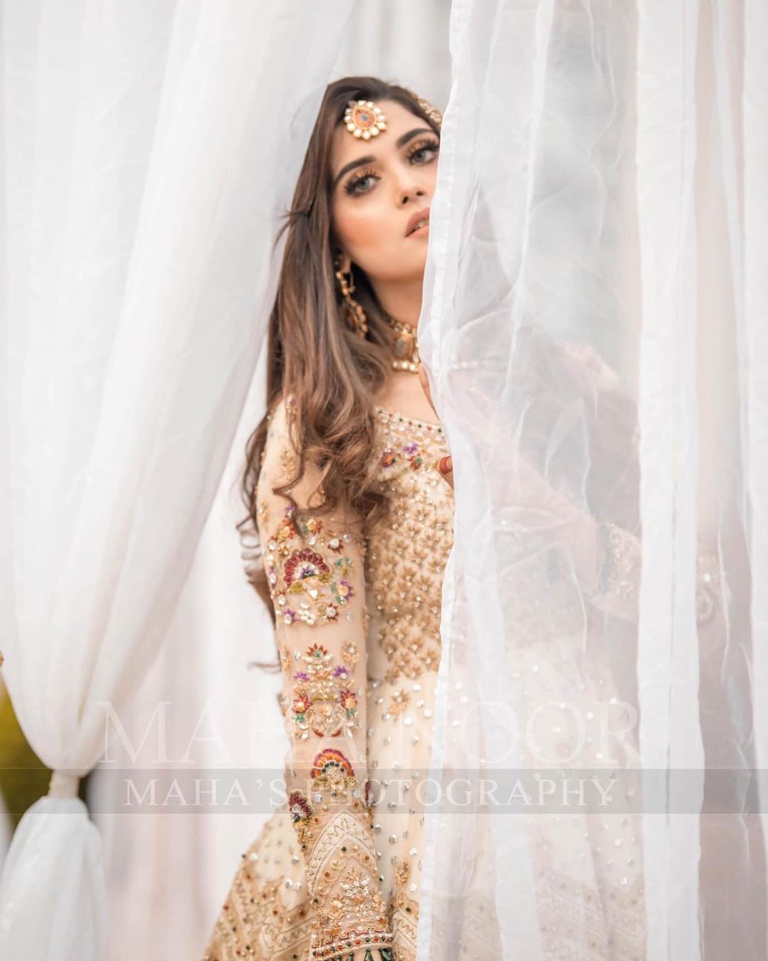 Tik Tok Star Kanwal Aftab Beautiful Bridal Photo Shoot