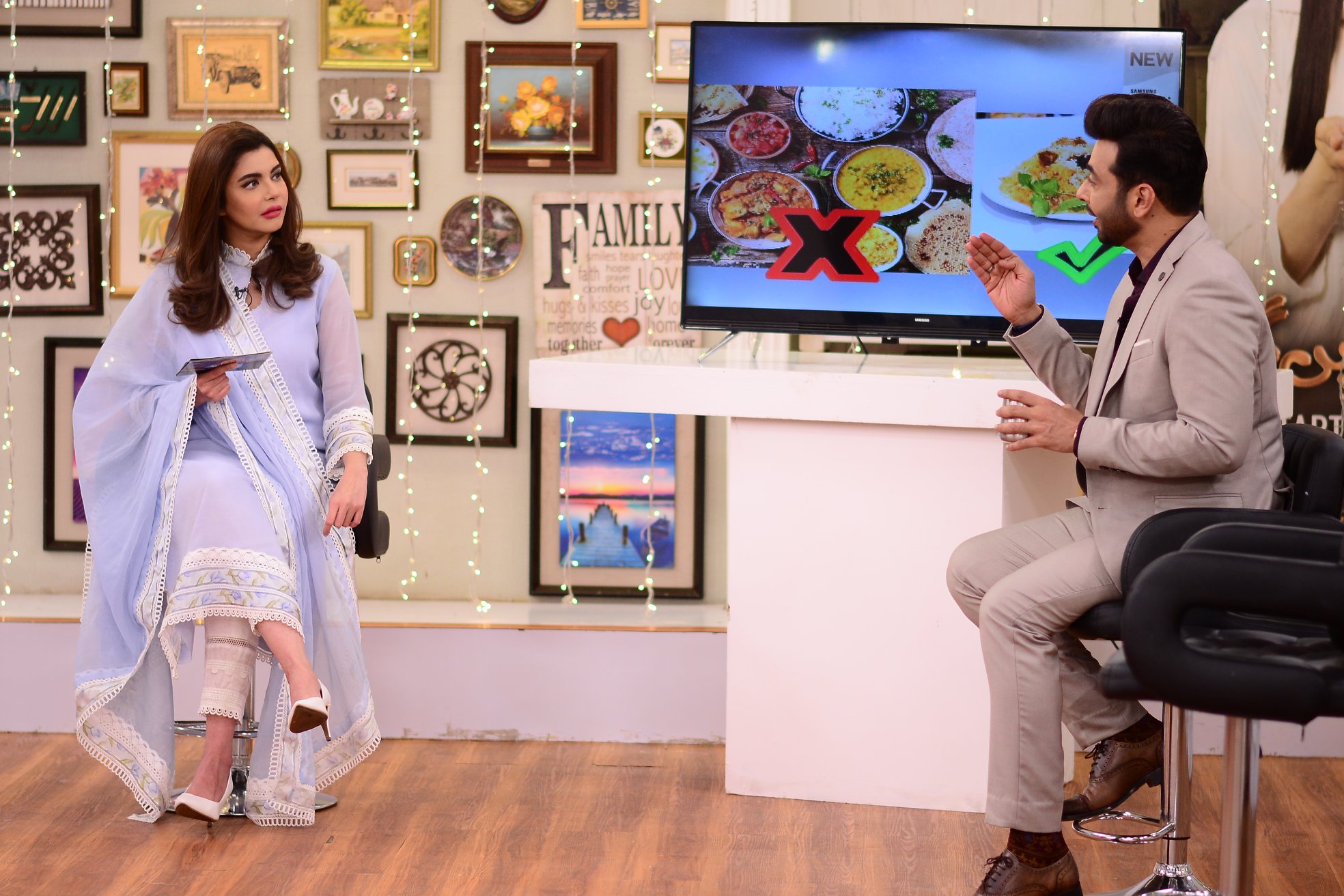 Cast of Drama Log Kia Kahenge on Nida Yasir Morning Show