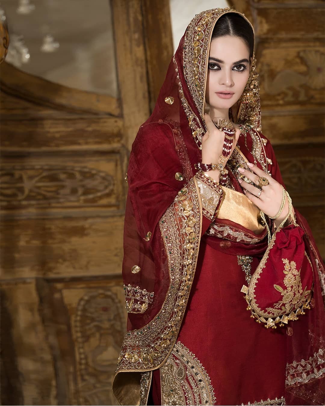 Beautiful Minal Khan Latest Bridal Dresses Photo Shoot