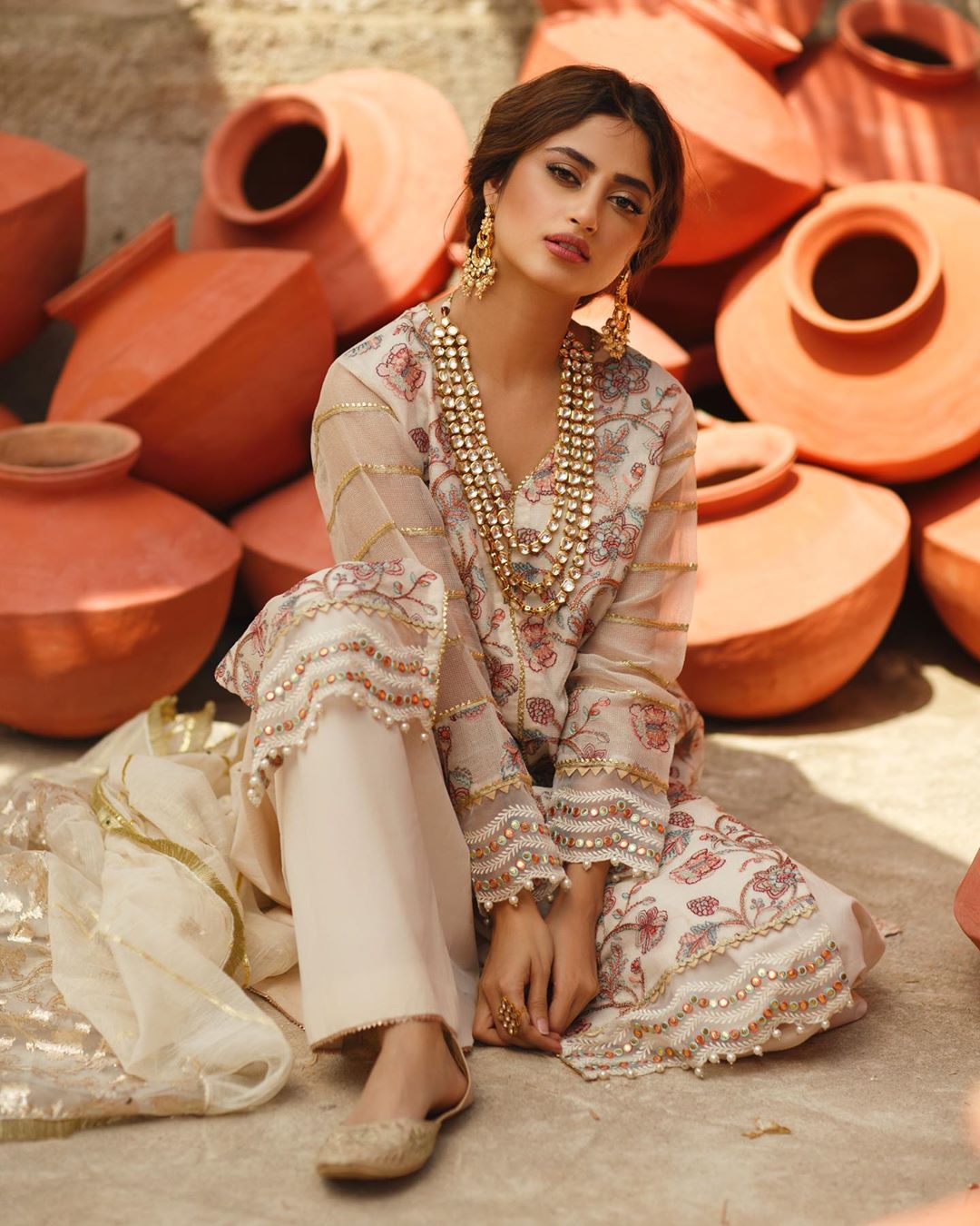 Sajal Ali Latest Beautiful Photo Shoot for Qalamkar