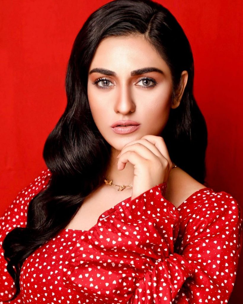 Sarah Khan Looks Like Straight Out Of A Dream In Photo Shoot