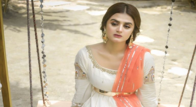 Intense Poses of Hira Mani That Speak for Itself