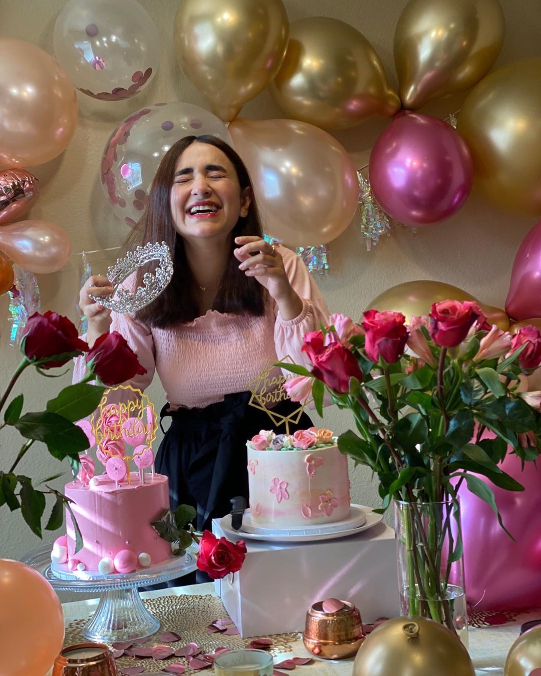 Yumna Zaidi Looking Gorgeous on her Birthday - Pictures