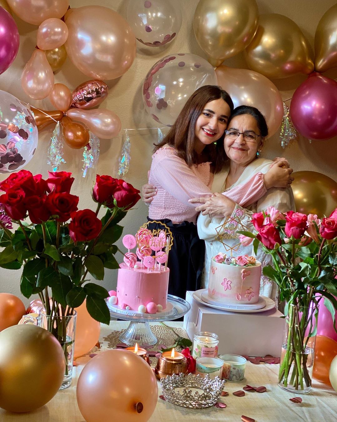 Yumna Zaidi Looking Gorgeous on her Birthday - Pictures