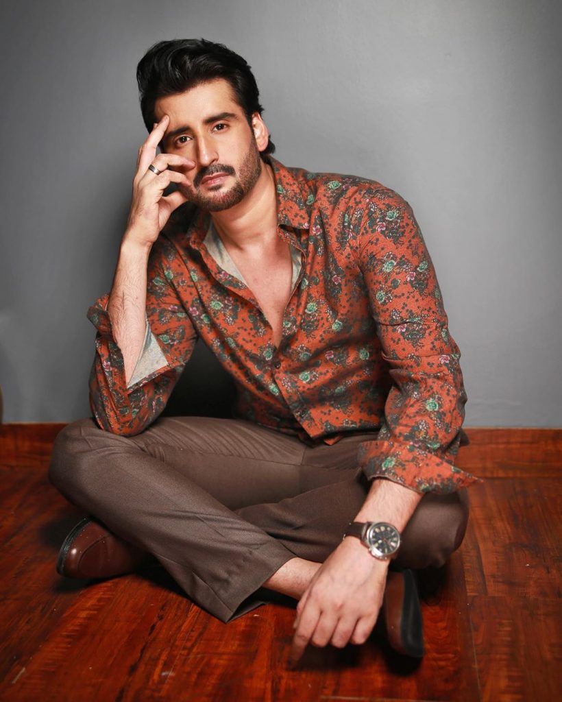 Delightful Poses of Agha Ali That Depict Perfection!