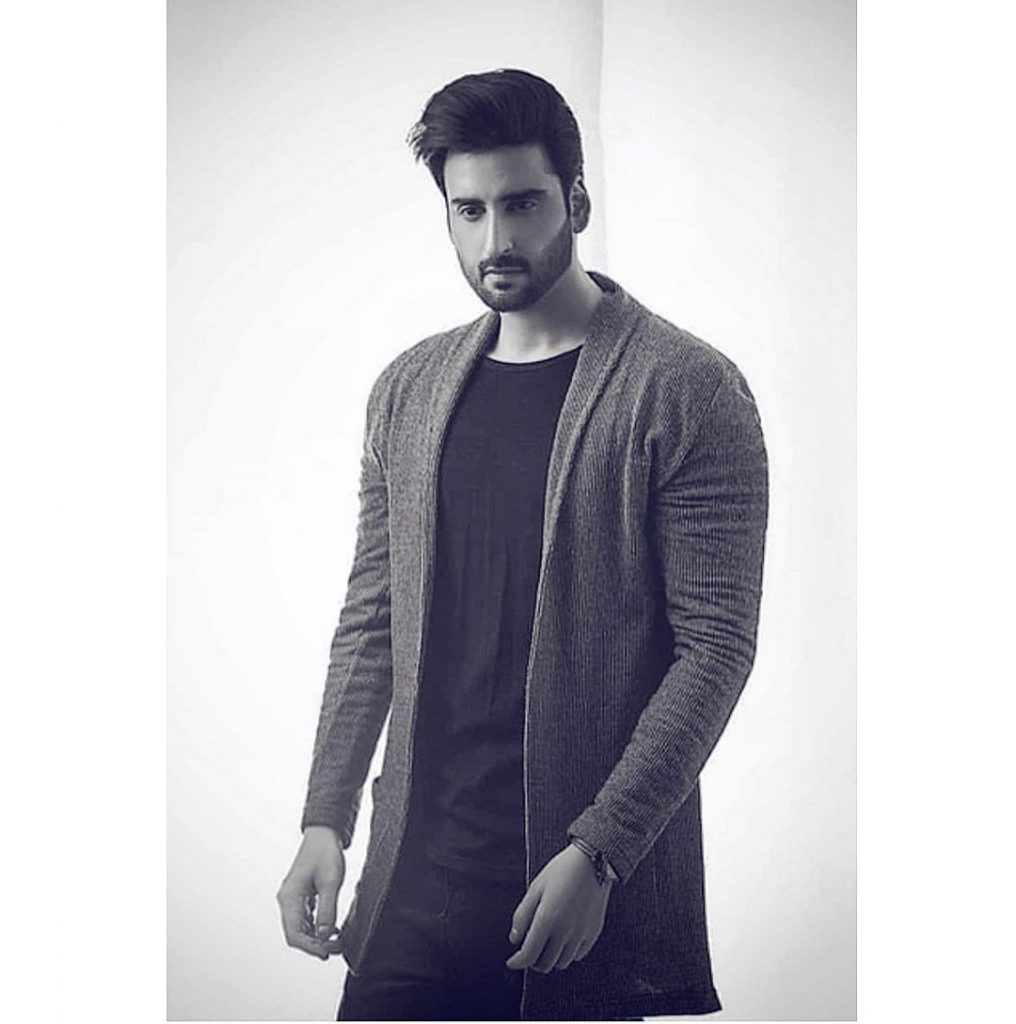 Delightful Poses of Agha Ali That Depict Perfection!