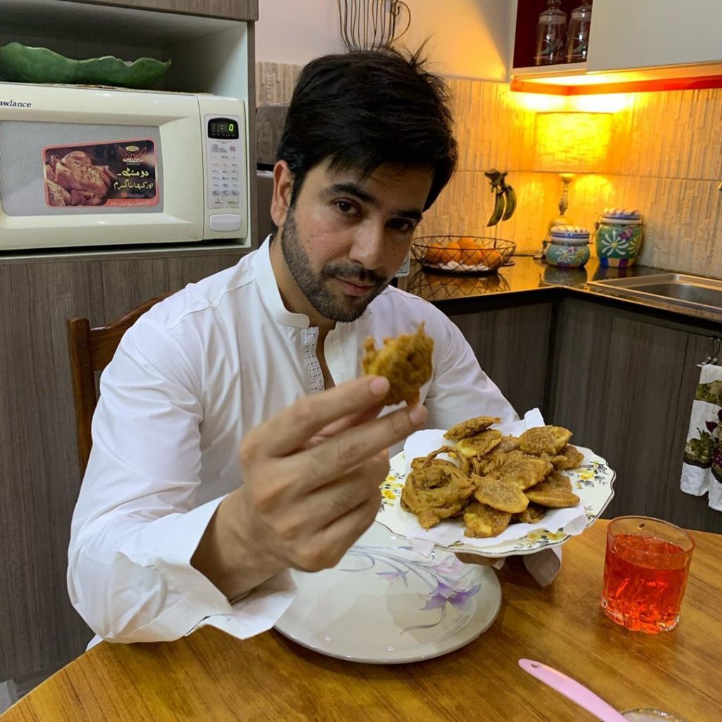 What Junaid Khan Loves to Do in Free Time?
