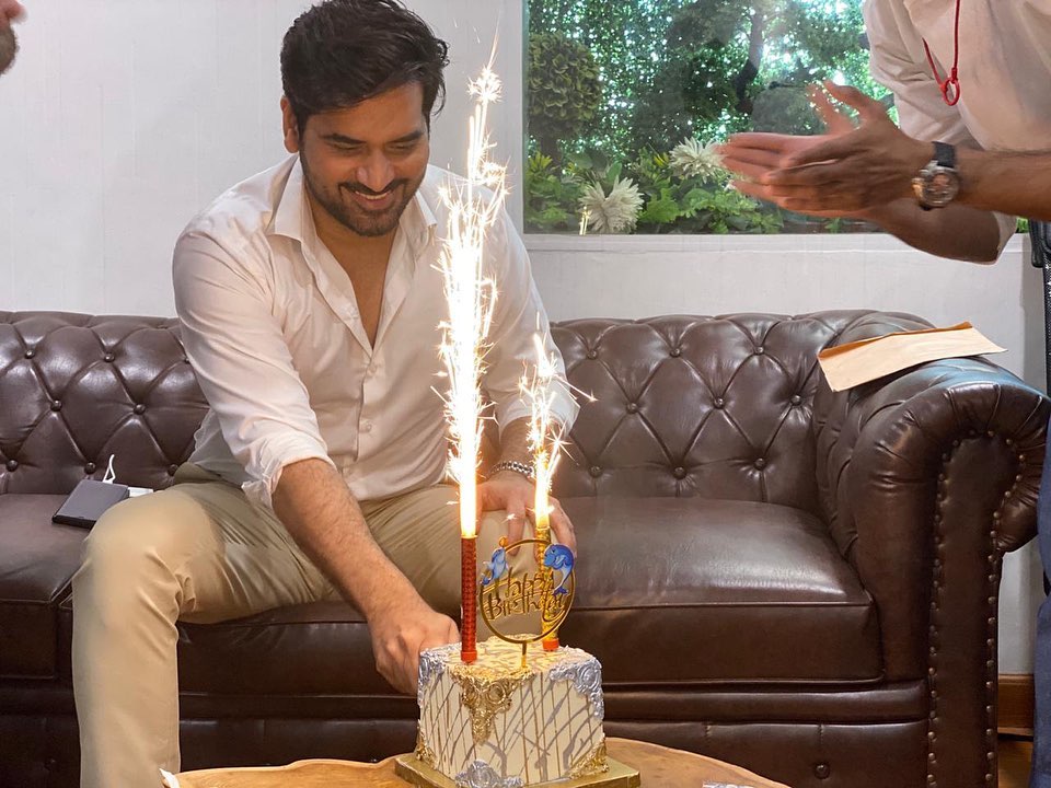 Humayun Saeed Celebrated his Birthday with his Family