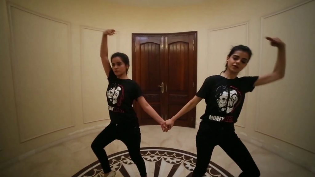 Srha Asghar, Rabya Kulsoom and Maham Amir Amazing Dance Video