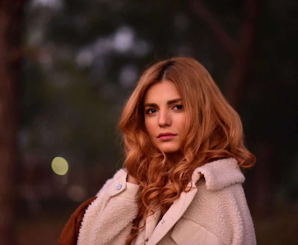 Classy Pictures of Momina Mustehsan From All Over The World