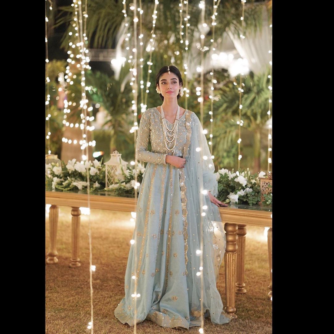 Noor Khan Beautiful Pictures from at her Sister Sarah Khan Wedding