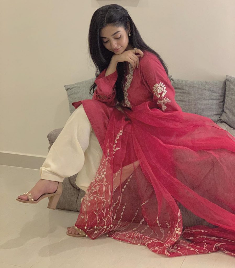 Desi Looks of Noor Zafar Khan