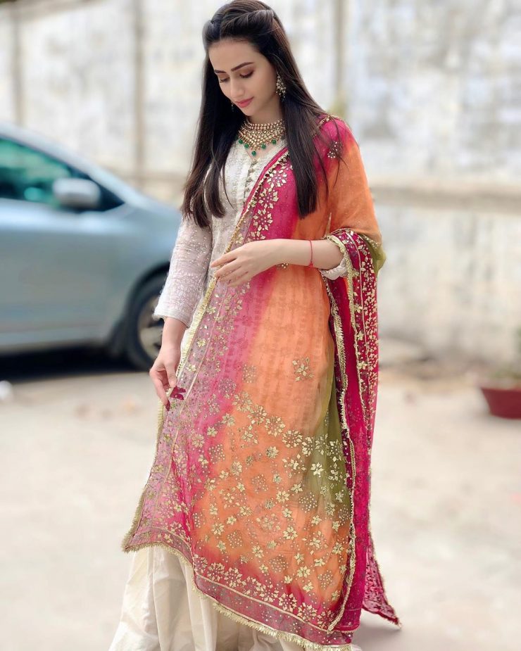 Eastern Outfits of Sana Javed You might Consider for EID - 2020 ...