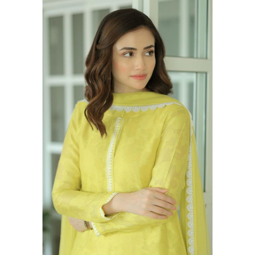 Eastern Outfits of Sana Javed You might Consider for EID - 2020