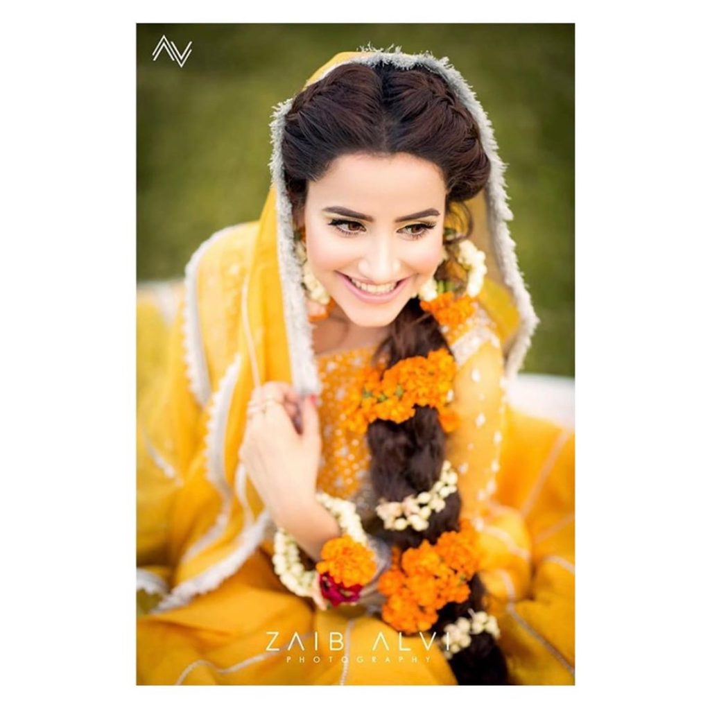 Actress Saniya Shamshad Shares Beautiful Video & Pictures From Her Mehendi