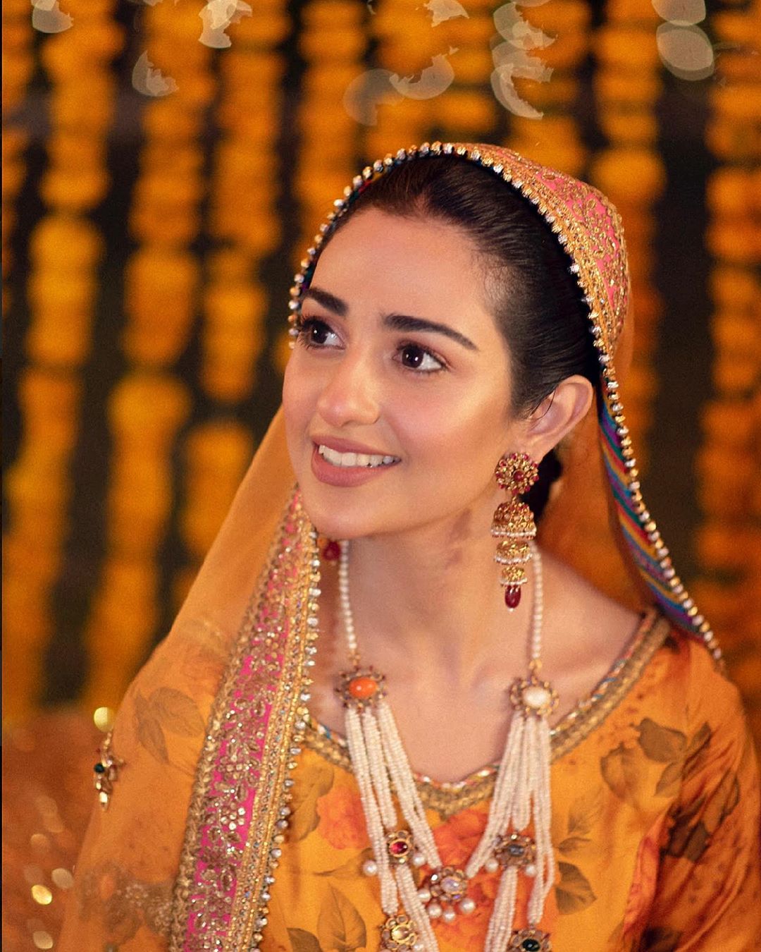 Sarah Khan and Falak Shabbir New Clicks from their Mehndi