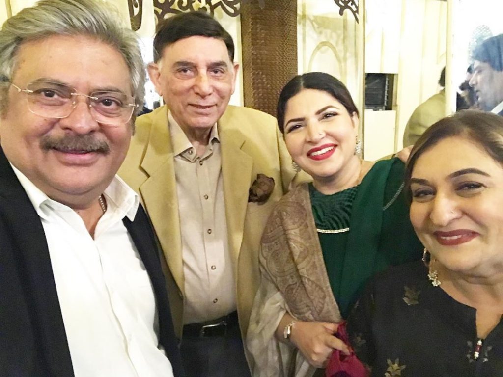 Dazzling Pictures of Shagufta Ejaz with Her Family