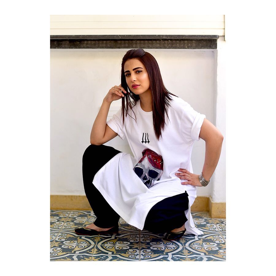Beautiful Pictures of the Bold Ushna Shah in White Color