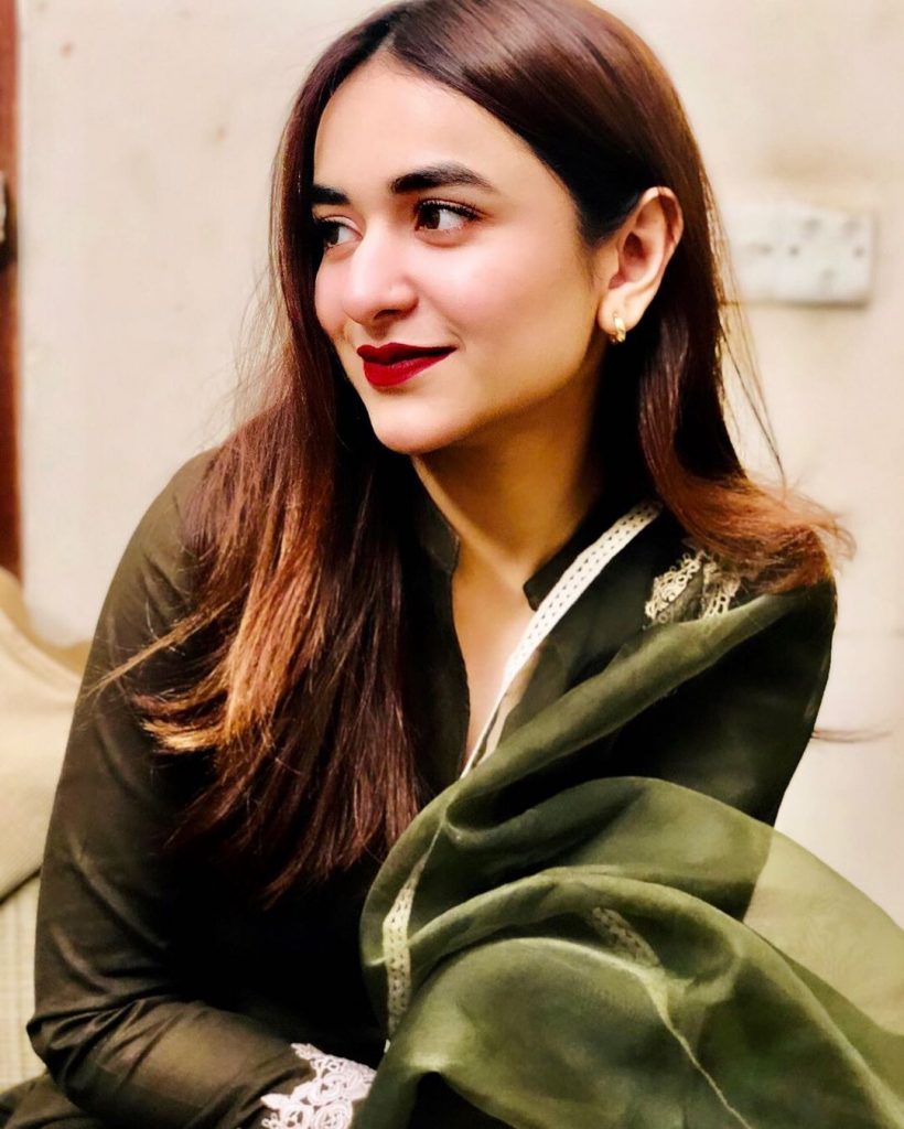 Artistic Pictures of Yumna Zaidi That Are Just Lovely