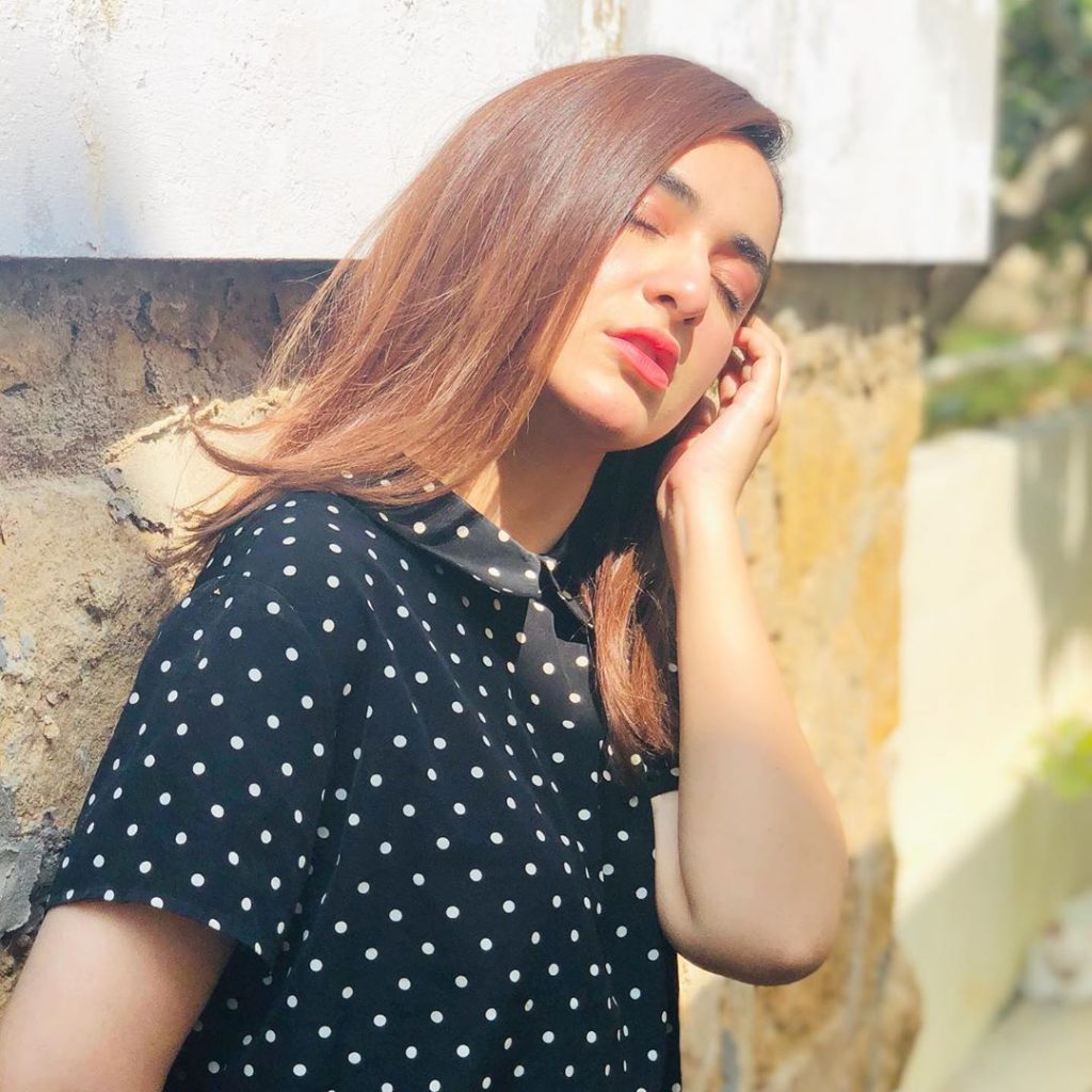 Artistic Pictures of Yumna Zaidi That Are Just Lovely