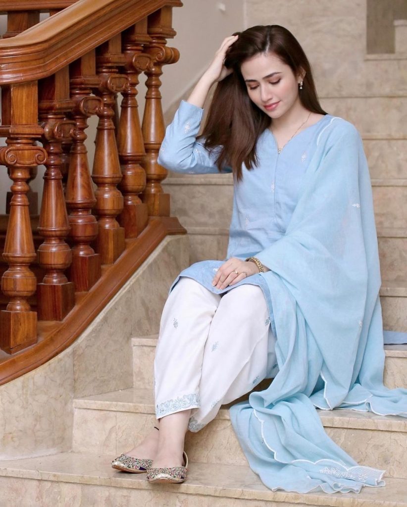Recent Beautiful Clicks Of Actress Sana Javed