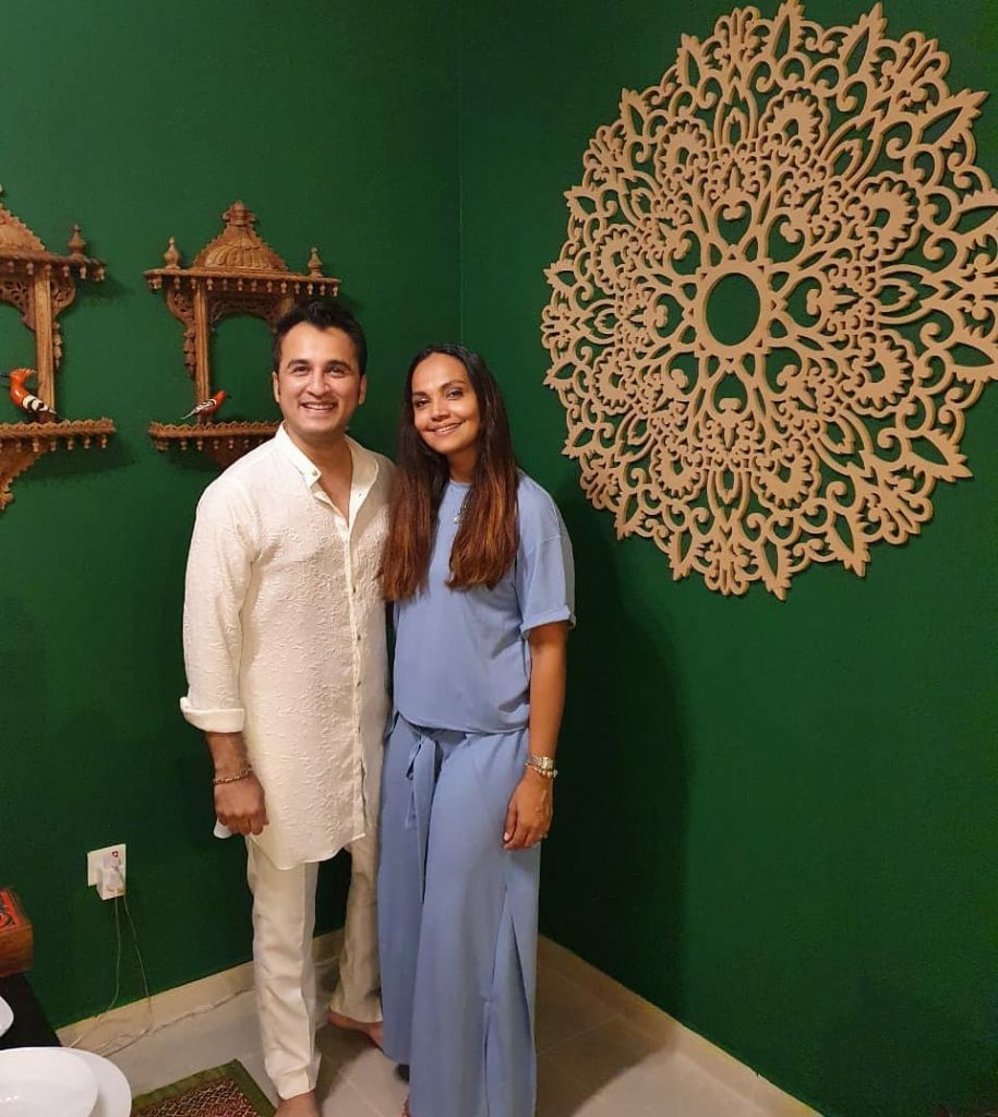 Recent Clicks Of Aamina Sheikh With Husband From Feast At Friend's House