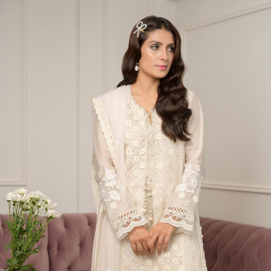 Ayeza Khan Is Looking Gorgeous In Her Eid Day 3 Pictures Reviewitpk