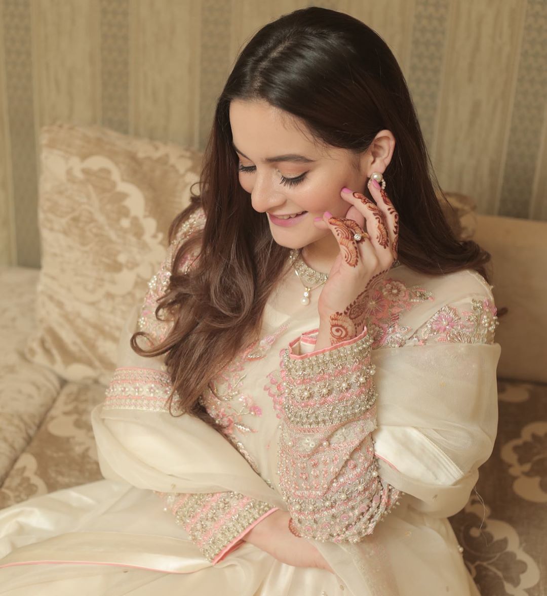 Aiman Khan and Muneeb Eid ul Adha Pictures with Daughter Amal